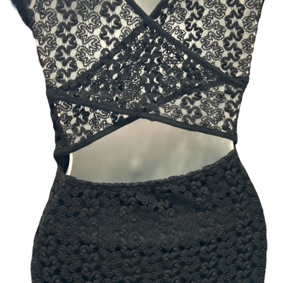 Knit Mesh Maxi Dress Black full length crew neck open back - Picture 4 of 4